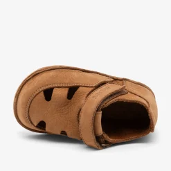 barefoot beannie cognac