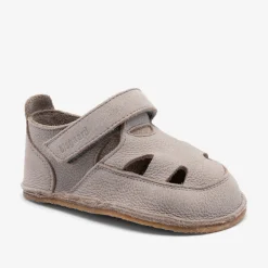 barefoot beannie mouse