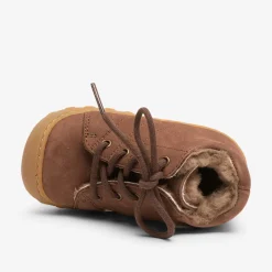 barefoot hale l lamb brown