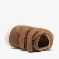 barefoot hale v almond