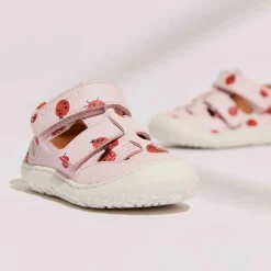 barefoot hana lady bugs