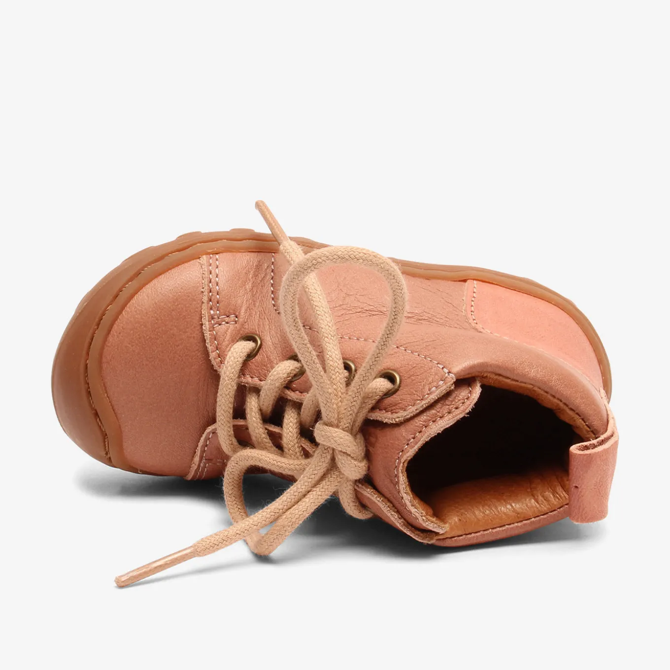 gerle lace nude