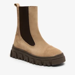nilla lamb sand